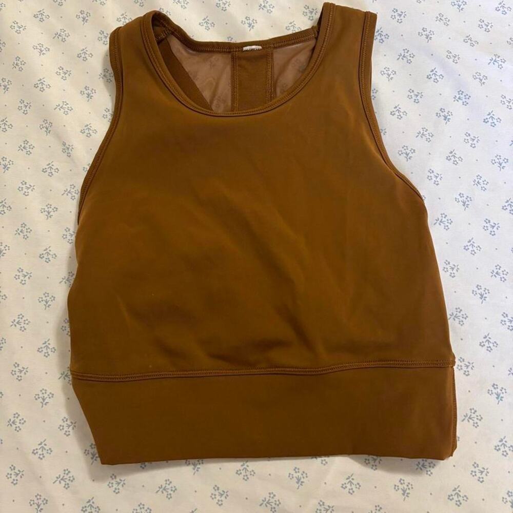 Lululemon crop top